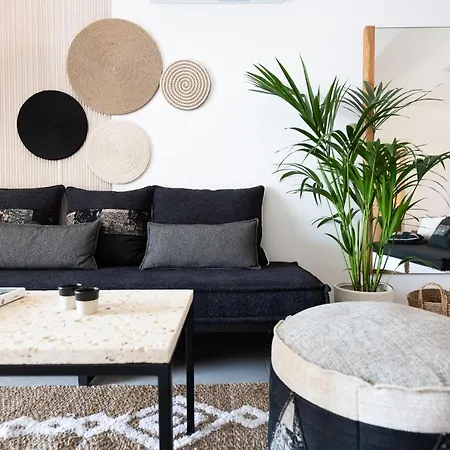 Sersi Paros & 아파트 *