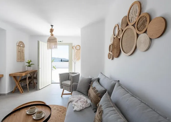 Sersi Paros & * Pounda