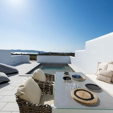 Sersi Paros & * Pounda