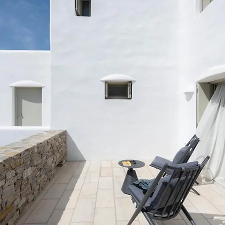 Apartment Sersi Paros & *