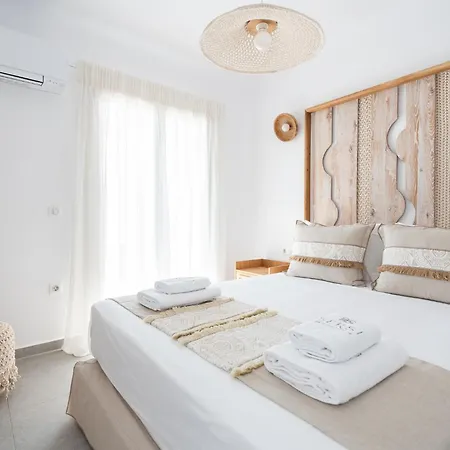 Apartment Sersi Paros & *