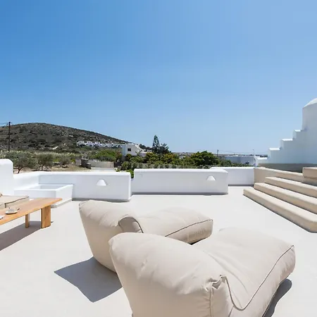 Apartament Sersi Paros & *