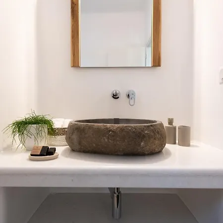 Sersi Paros & Apartment Pounda